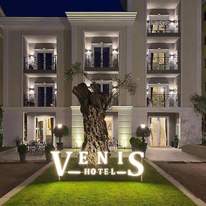 Venis Hotel